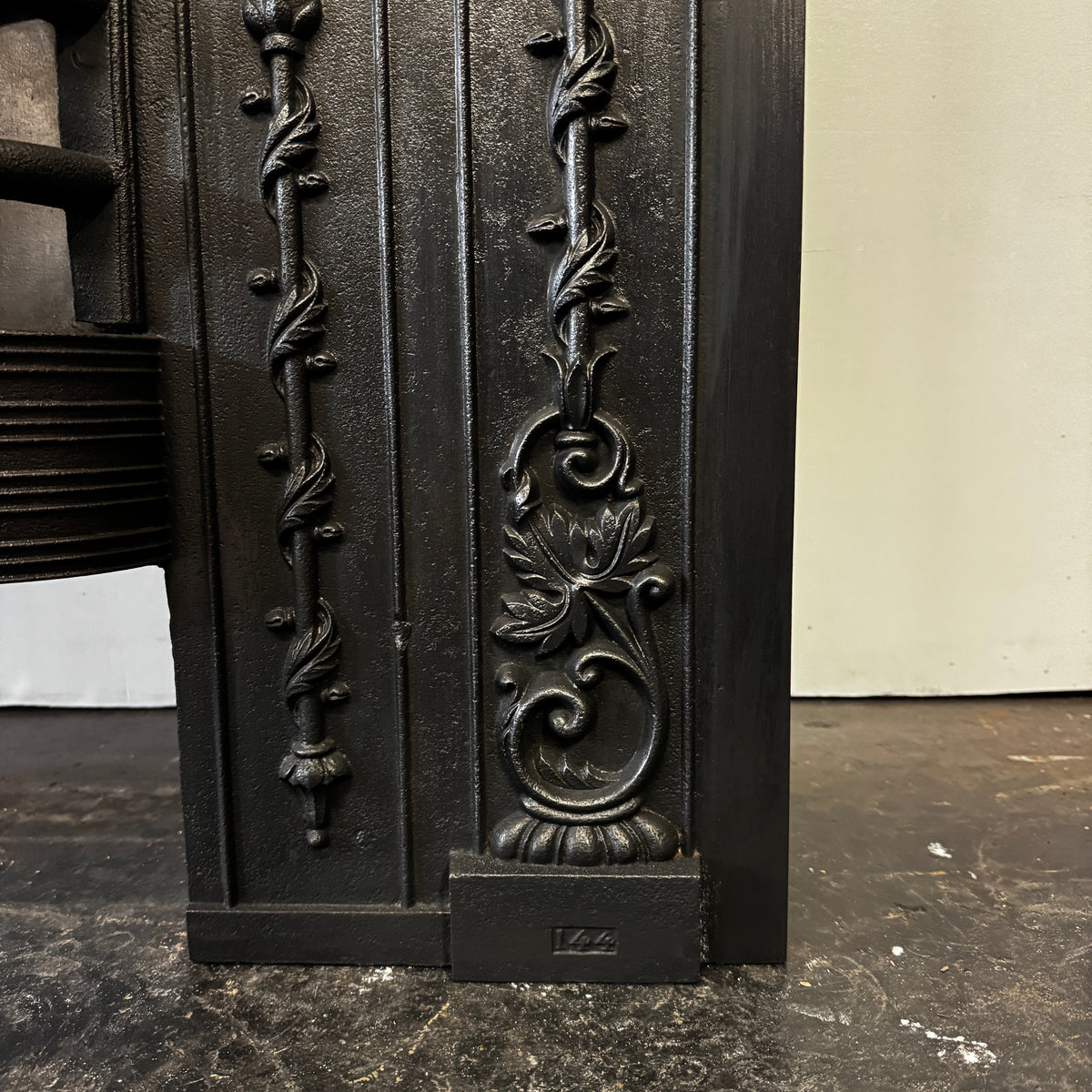 Antique Georgian Cast Iron Register Grate | The Architectural Forum