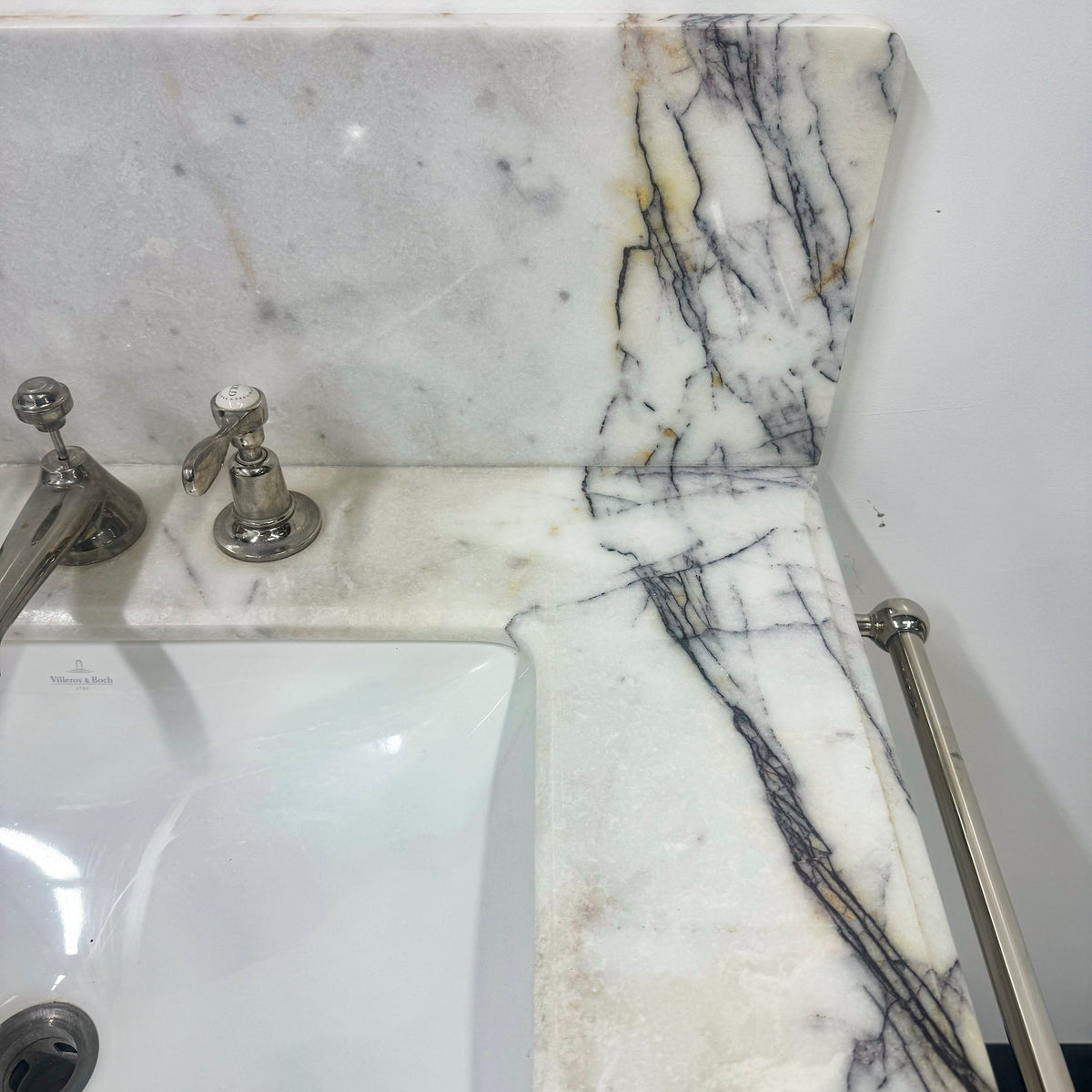 Reproduction French 1920&#39;s Single Marble Basin on Chrome Legs | The Architectural Forum