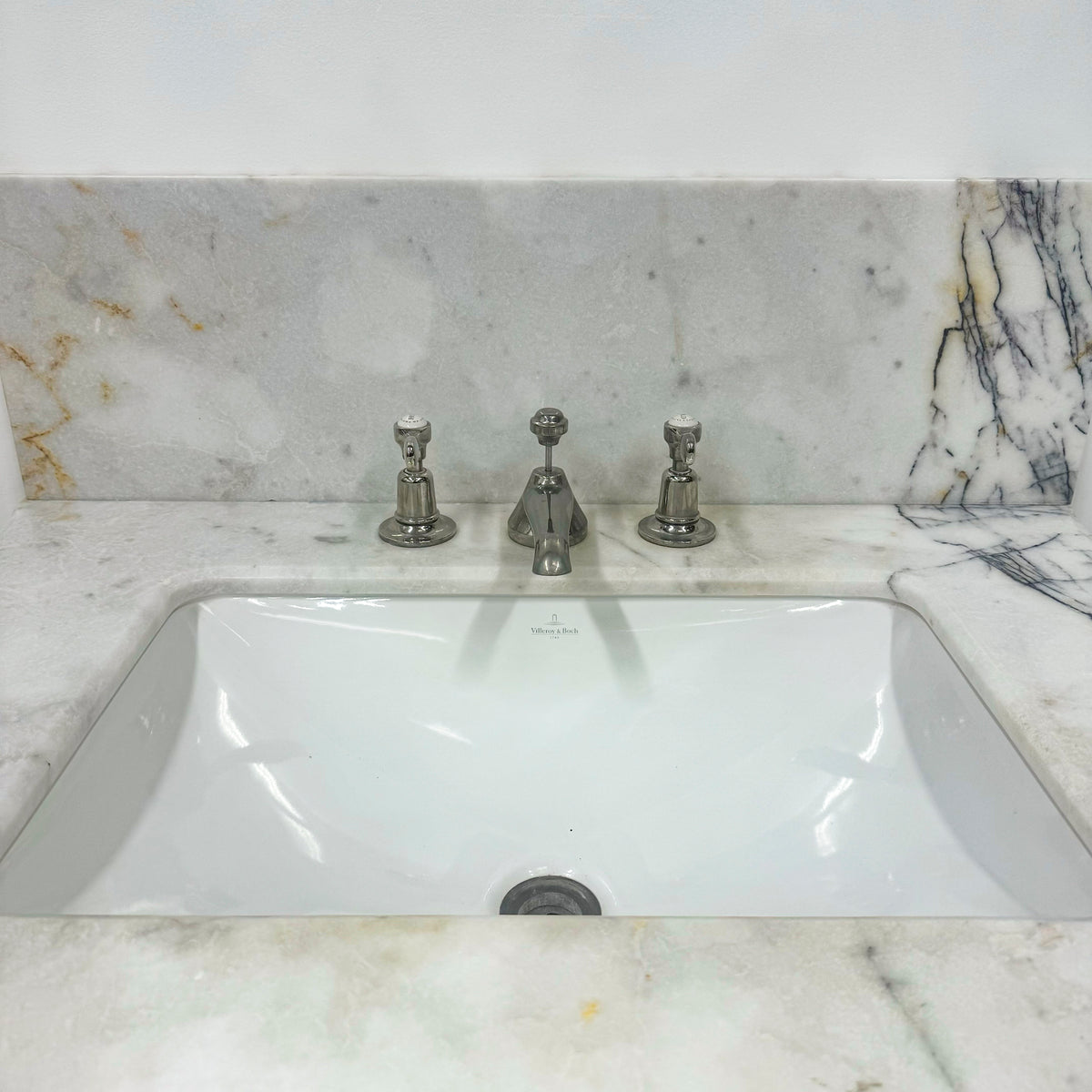 Reproduction French 1920&#39;s Single Marble Basin on Chrome Legs | The Architectural Forum