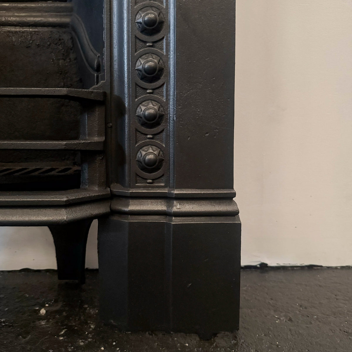 Antique Victorian Combination Cast Iron Fireplace | The Architectural Forum