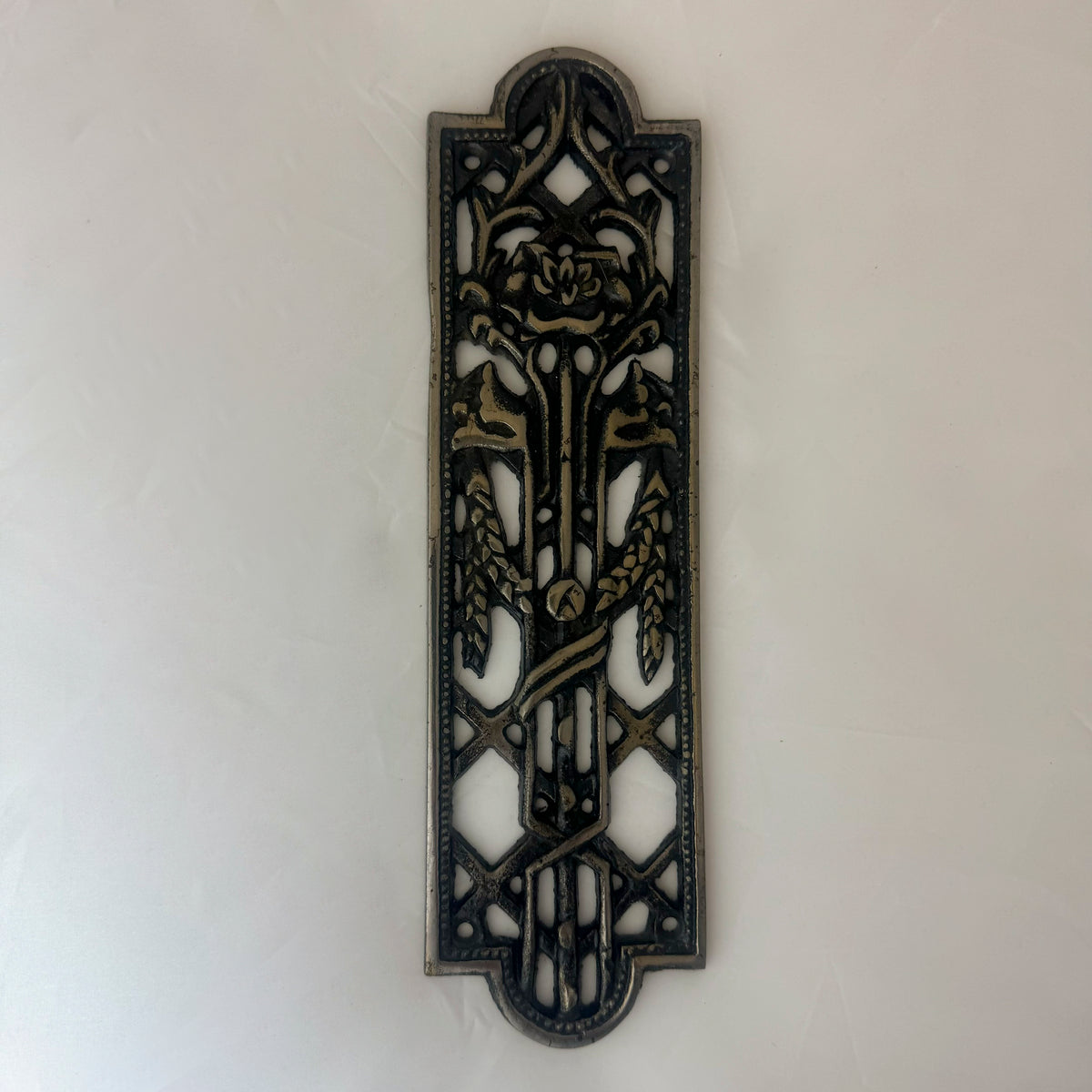 Reclaimed Cast Iron Primrose Finger Plates - 6 Pairs Available | The Architectural Forum