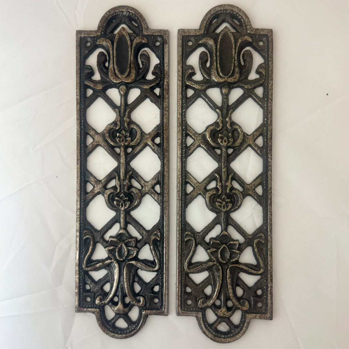 Reclaimed Cast Iron Tulip Finger Plates - 8 Pairs Available | The Architectural Forum