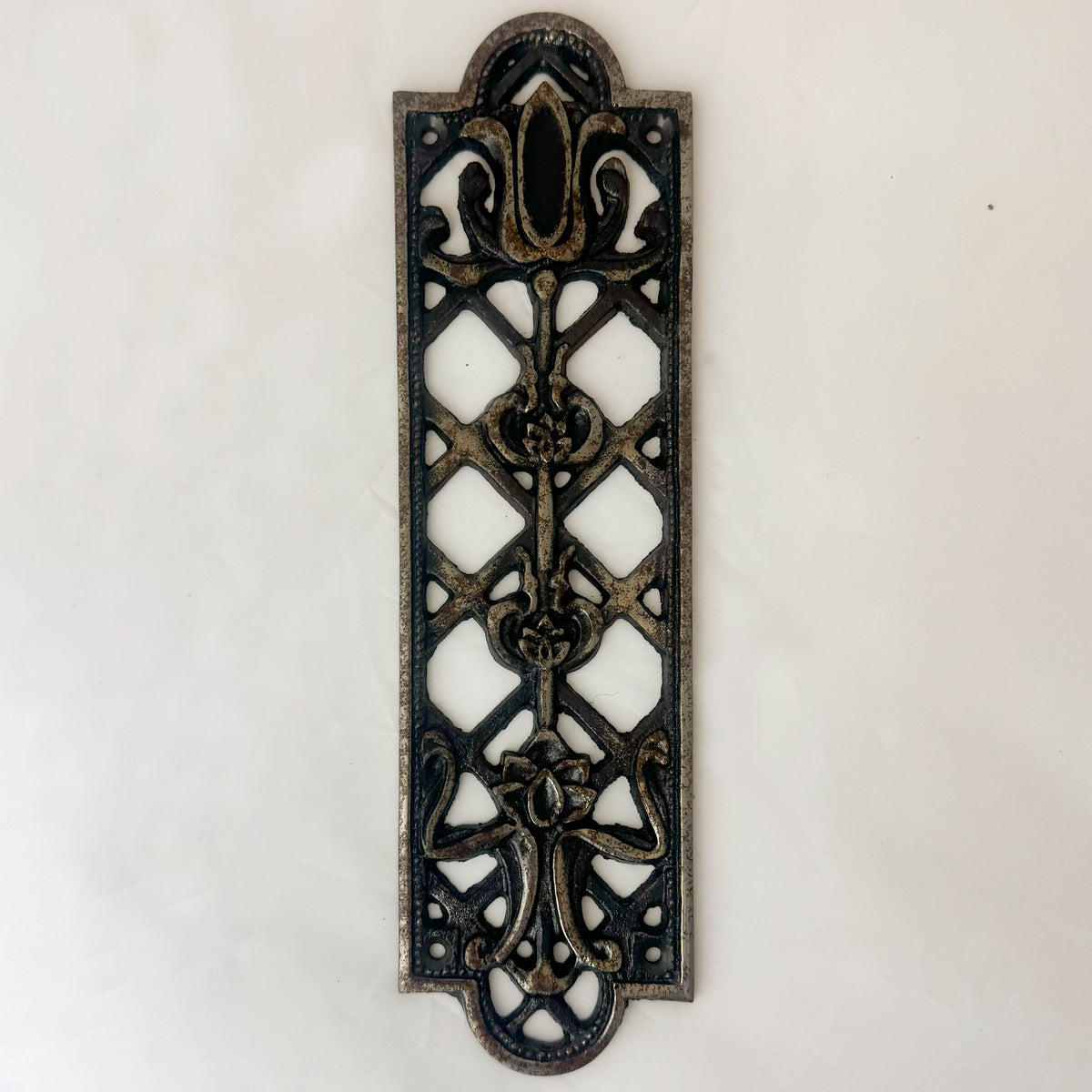 Reclaimed Cast Iron Tulip Finger Plates - 8 Pairs Available | The Architectural Forum