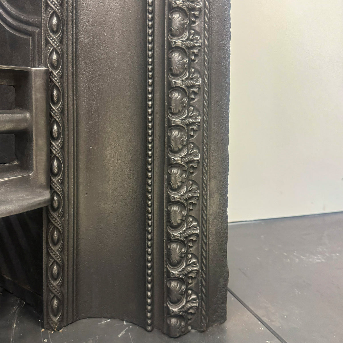 Antique Cast Iron Victorian Fireplace Insert | The Architectural Forum