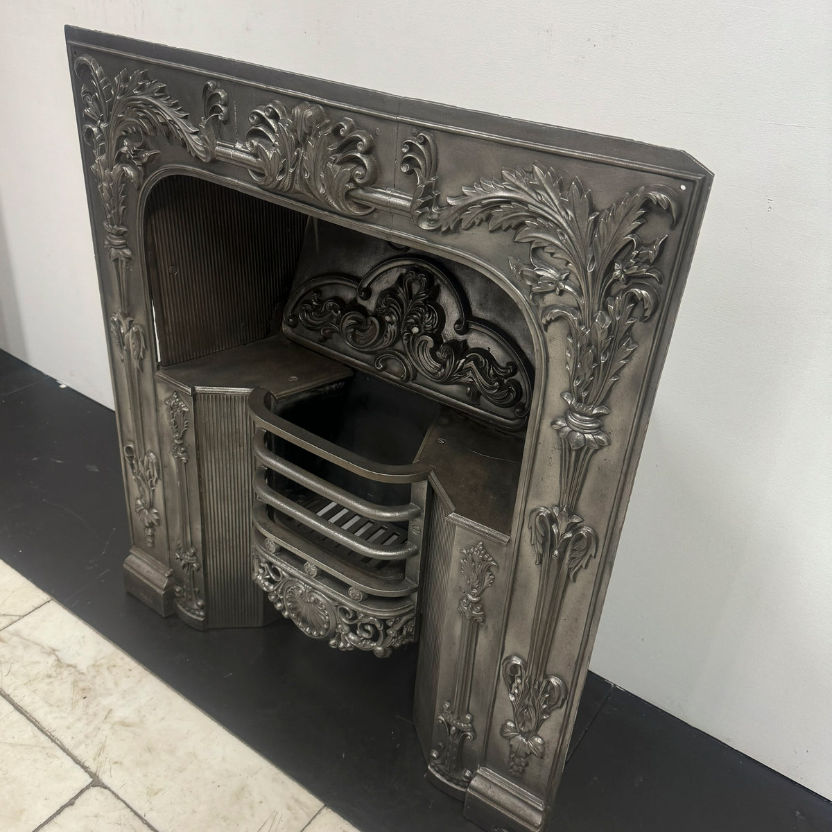 Antique Georgian Cast Iron Hob Grate Insert | The Architectural Forum