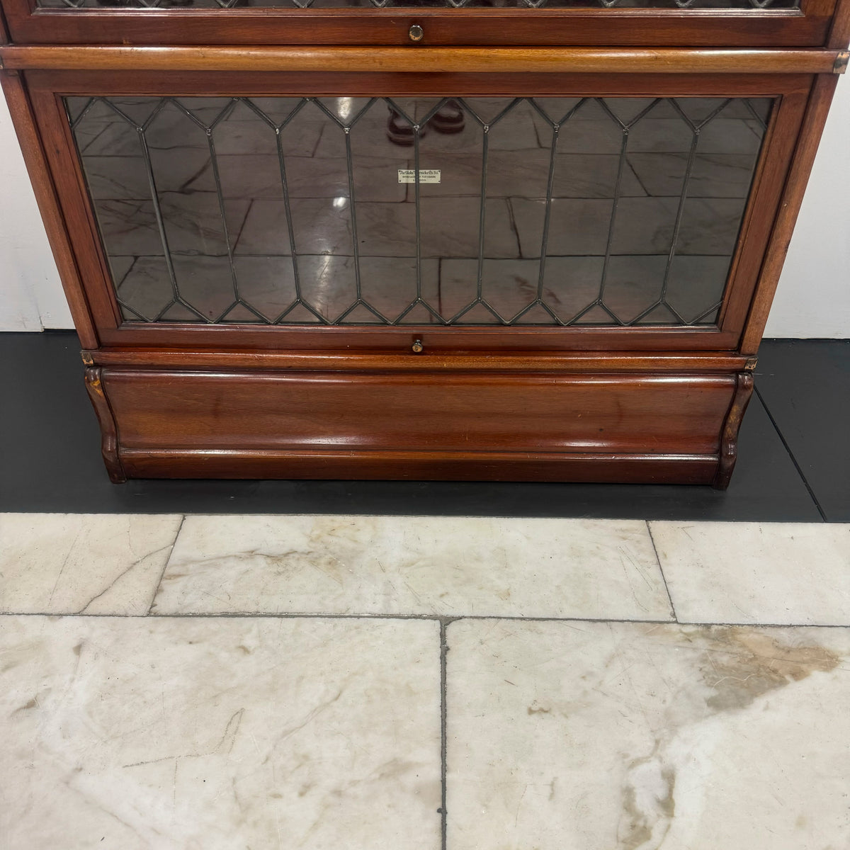 Antique Globe Wernicke Mahogany Leaded Glass Bookcase/Cabinet | The Architectural Forum