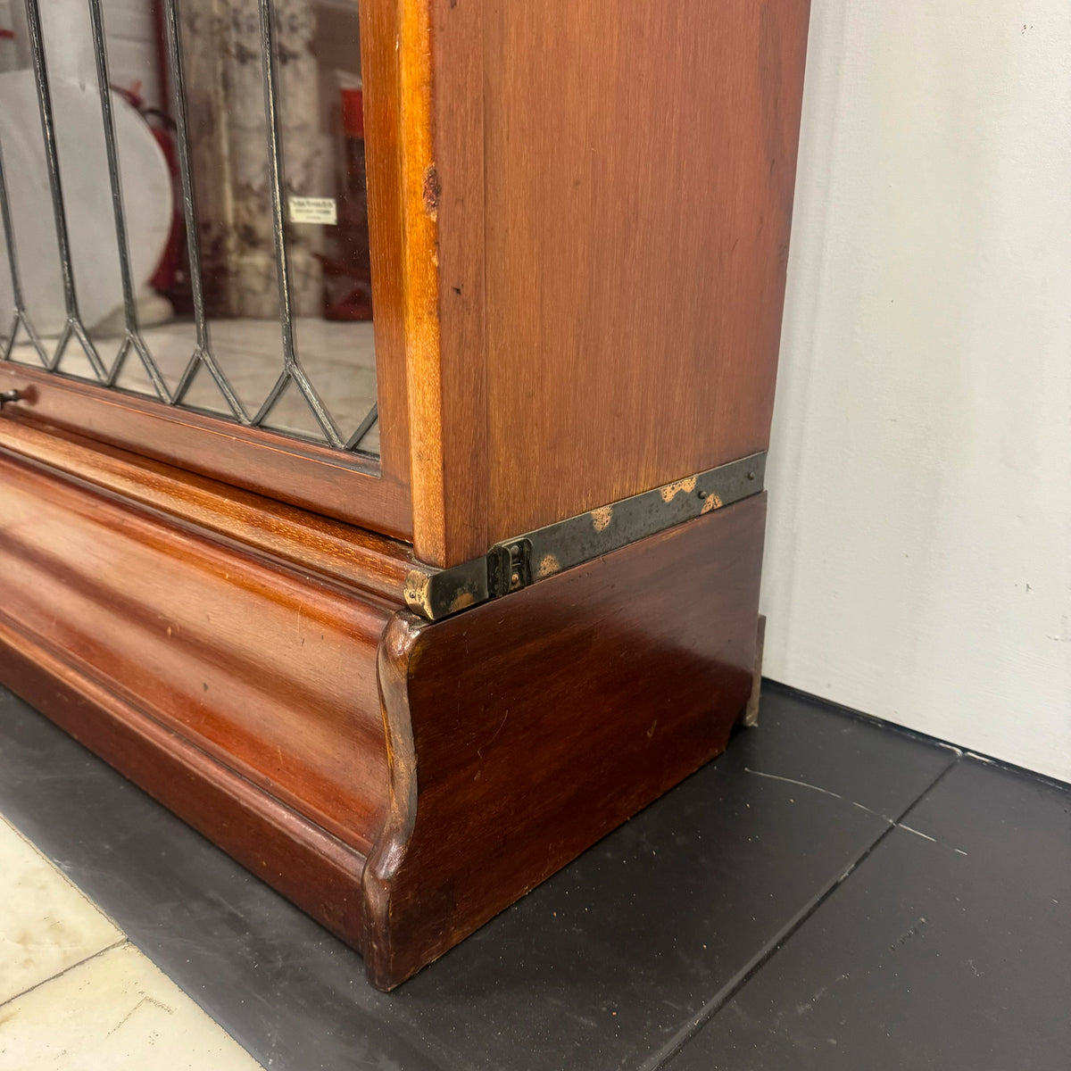 Antique Globe Wernicke Mahogany Leaded Glass Bookcase/Cabinet | The Architectural Forum